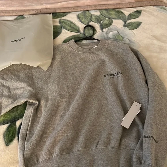 FOG - FEAR OF GOD Heather Oatmeal Crew Neck Sweatshirt small